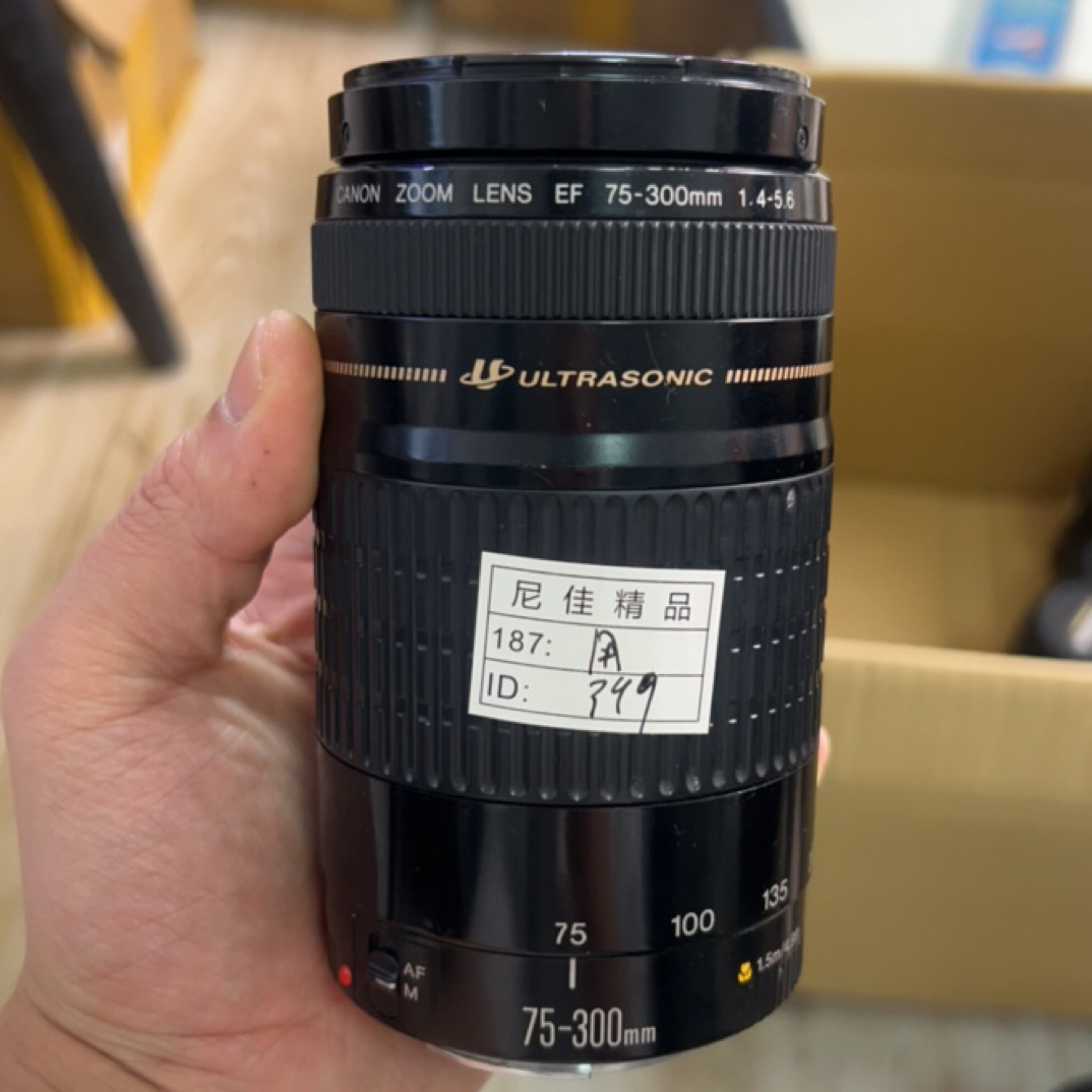 9新 Canon/佳能 Canon/佳能 - 卡口 二手单反相机/镜头（无配件）