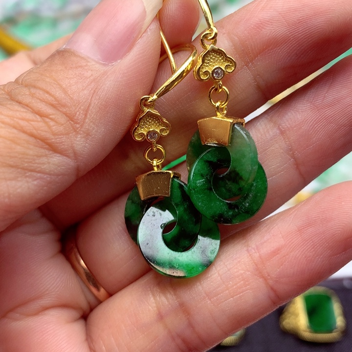 翡翠银S925镶嵌颈饰翡翠