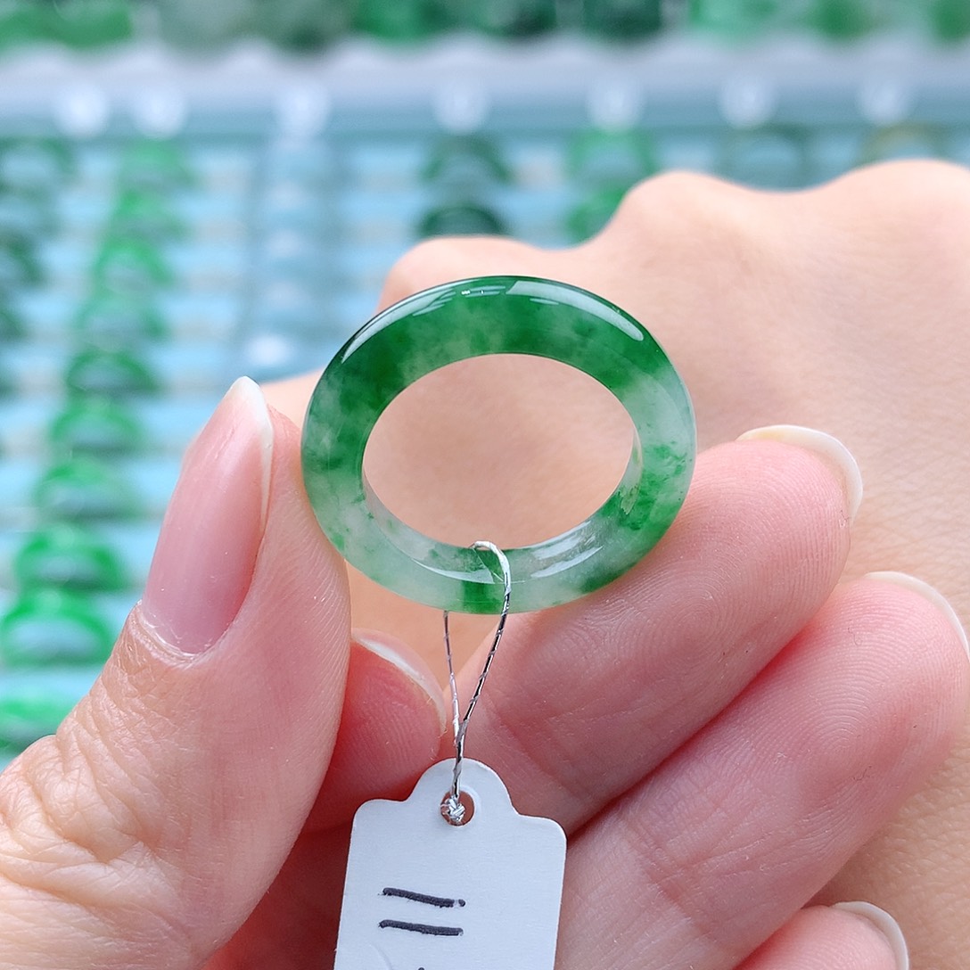 翡翠戒指未镶嵌缅甸翡翠A货