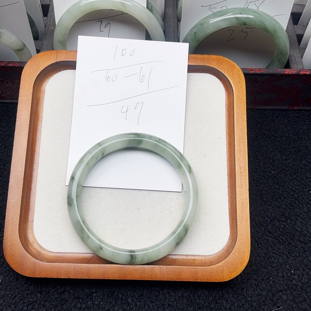 石英质玉未镶嵌手镯100