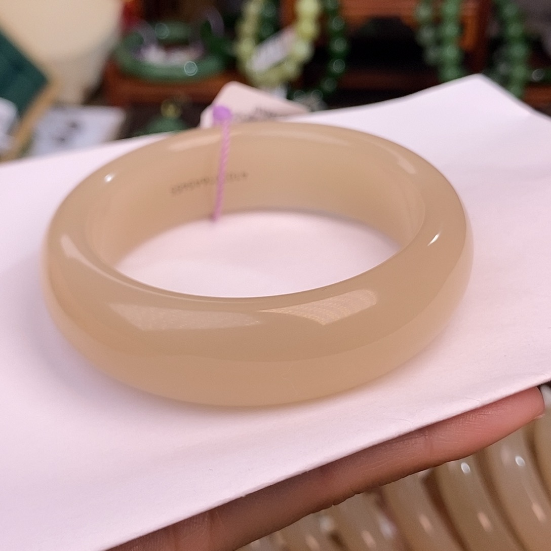 和田玉55 熟藕粉老矿料脂膏级浓色收藏未镶嵌