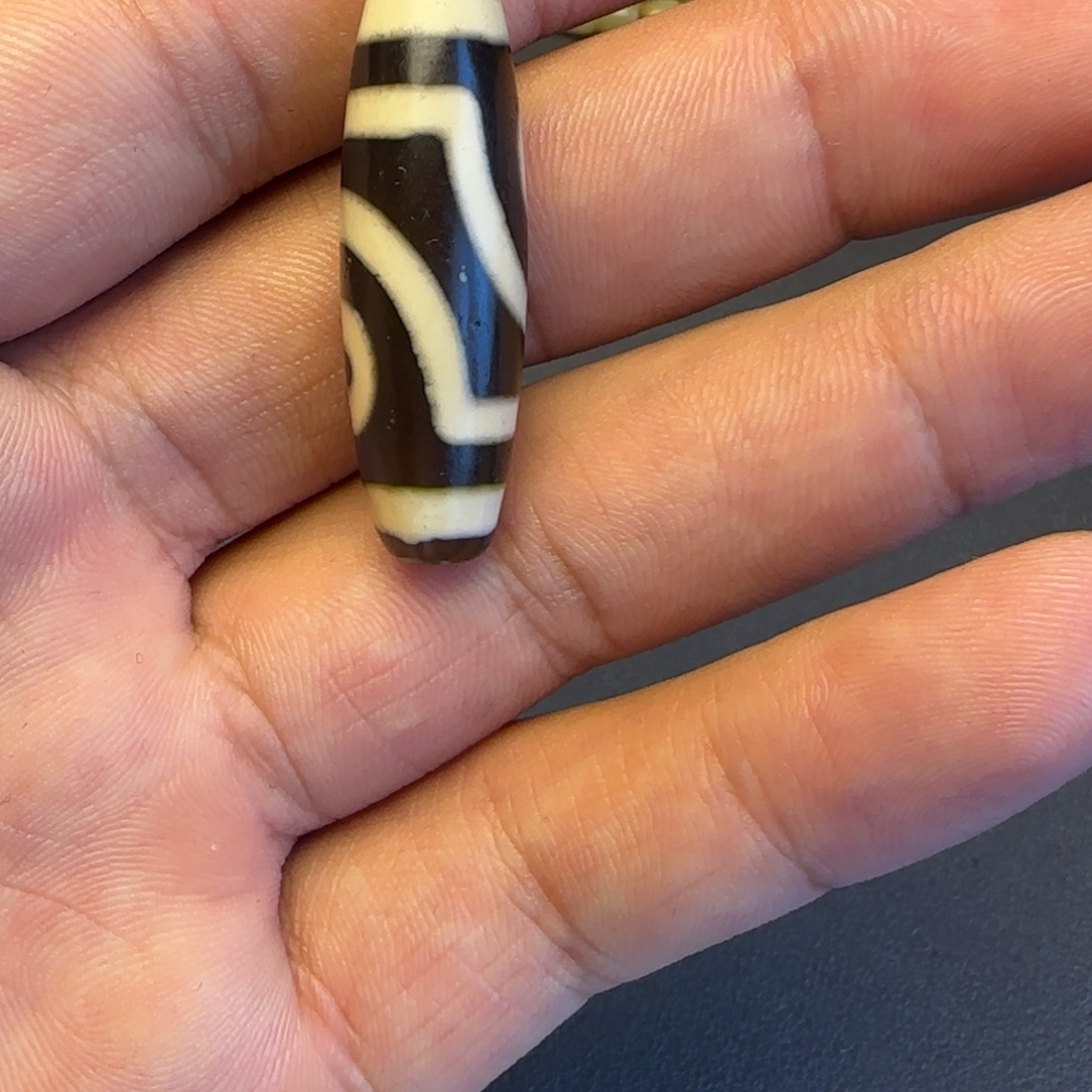 白***子泥塑Xgdgfhvjgjjkkjbjgn