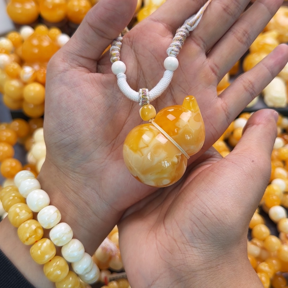 琥珀未镶嵌珠宝奇石36g