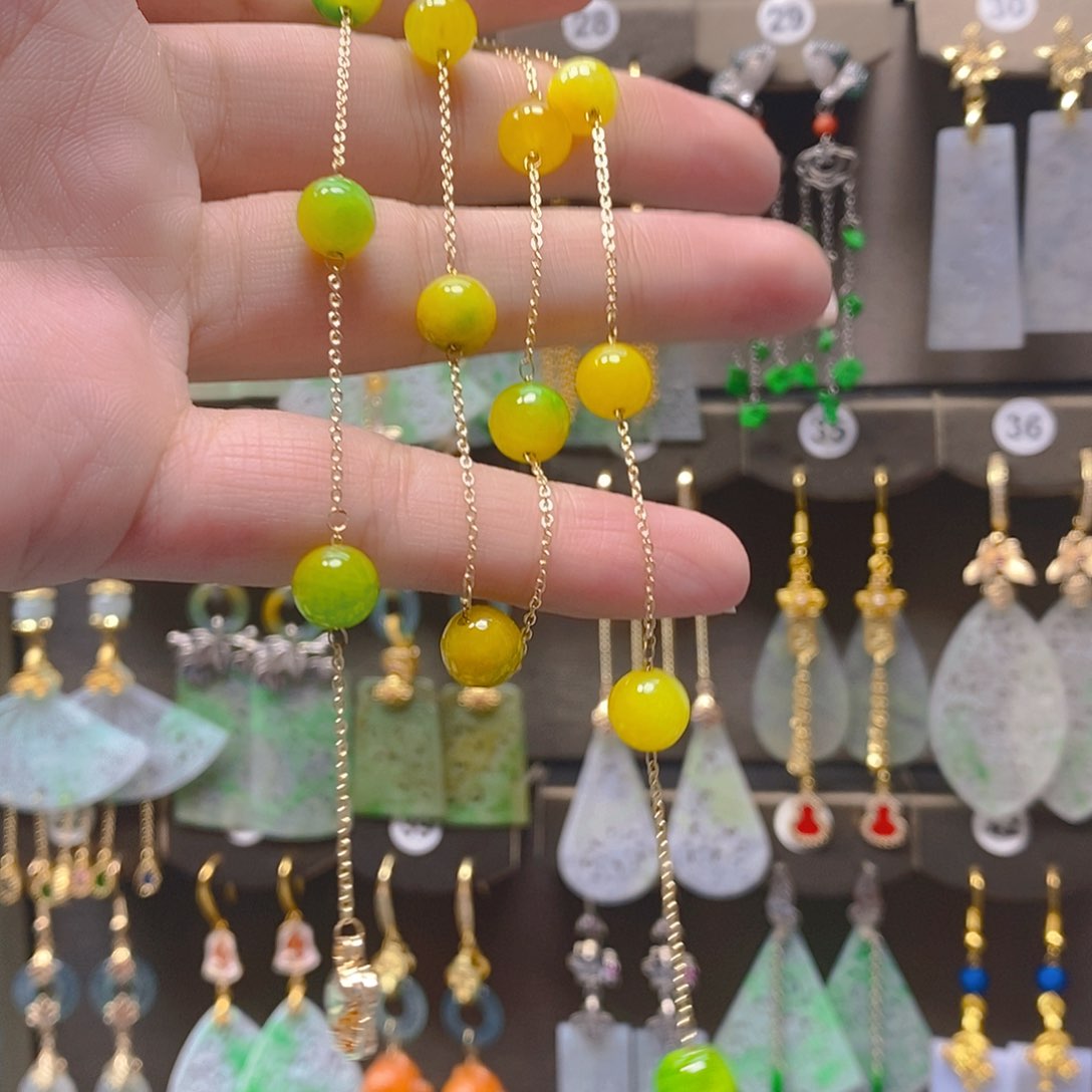 未镶嵌翡翠耳饰翡翠