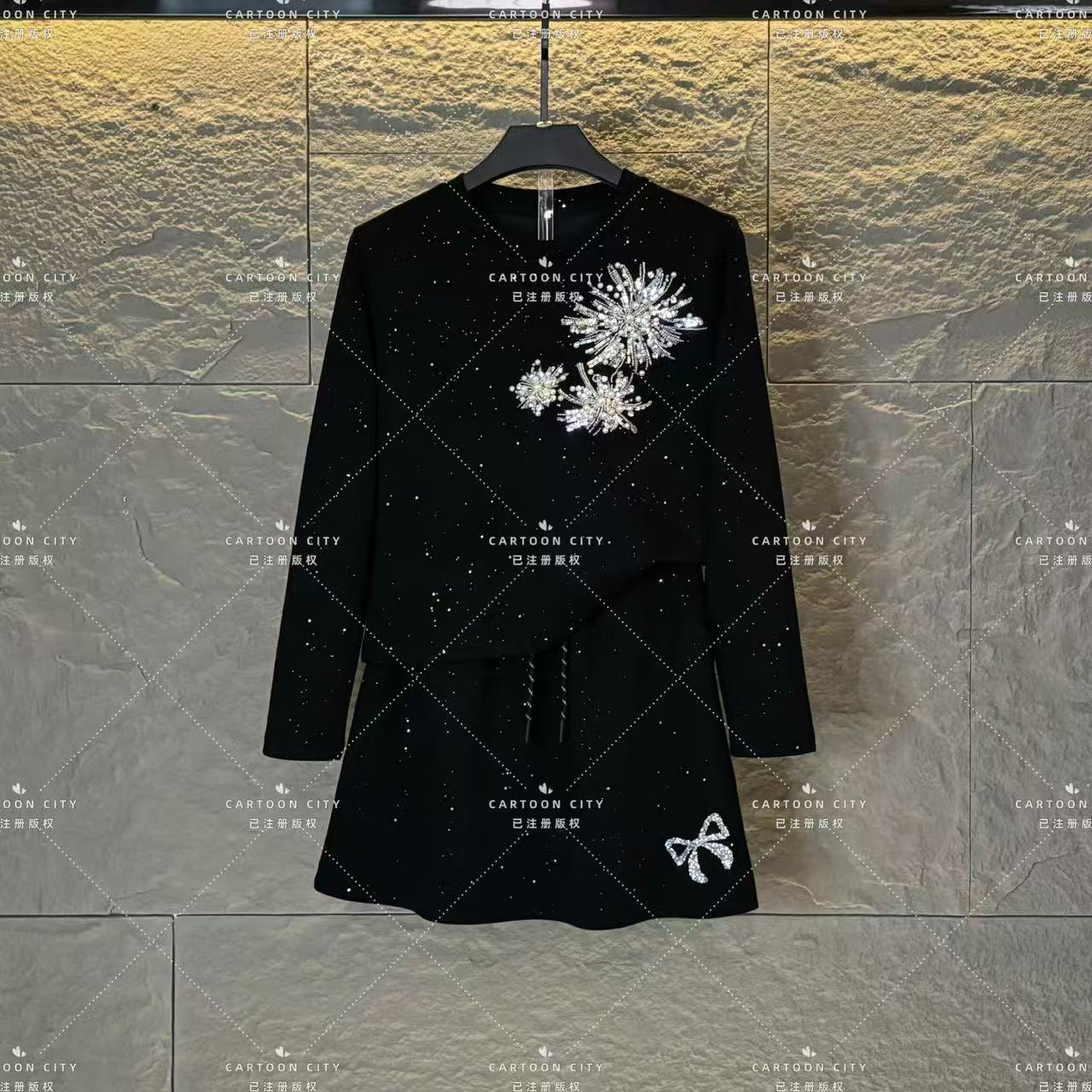 LLVD-B60秋季新品丨<满天星系列>长袖卫衣翻领重工套装两件套