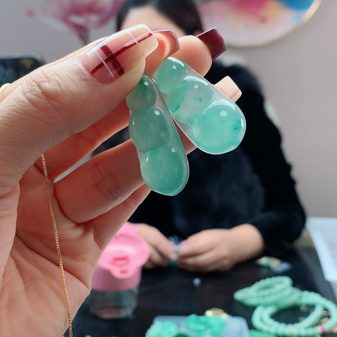 【闪购商品】石英质玉颈饰未镶嵌多样性发其一