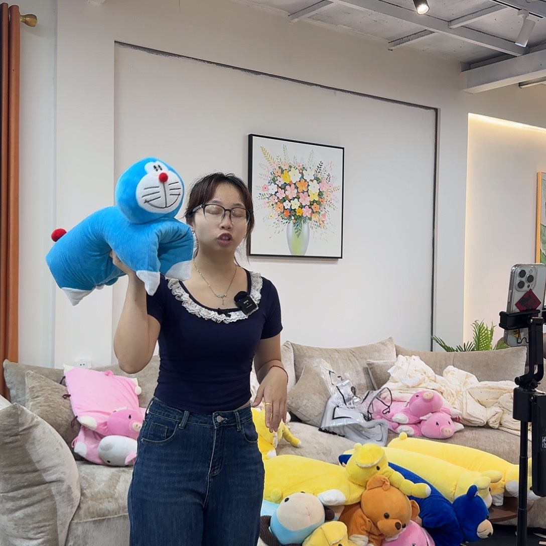 绵羊毛机器猫乳胶枕头