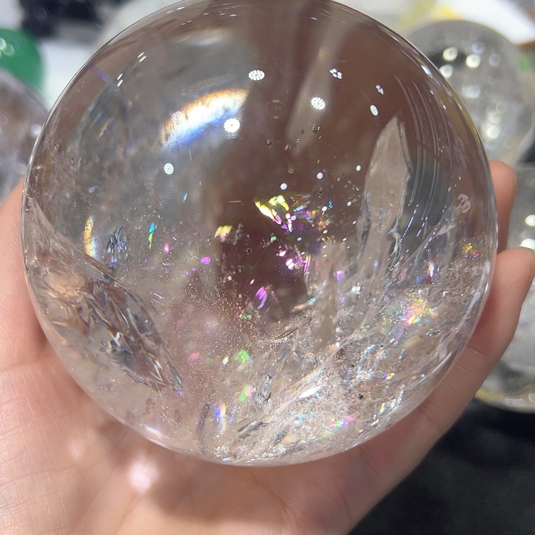 水晶水晶球摆件未镶嵌草****?