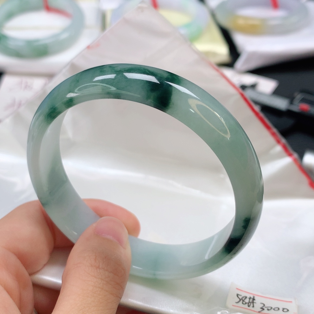 翡翠手镯未镶嵌翡翠手镯58