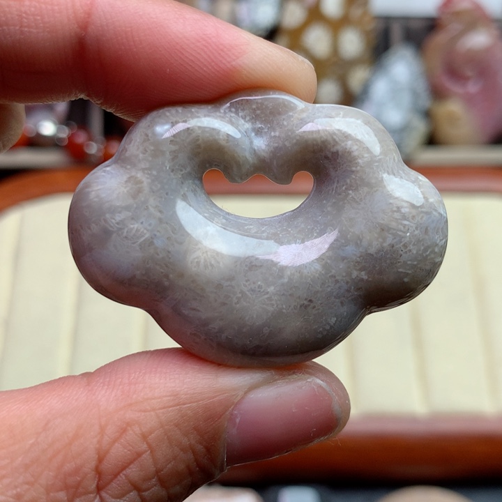 硅化珊瑚（珊瑚玉）颈饰未镶嵌