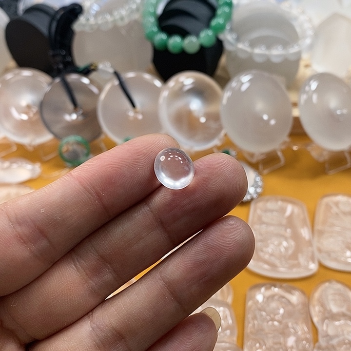 石英质玉单面未镶嵌