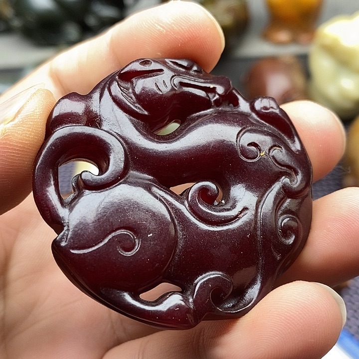 未镶嵌蛇纹石玉颈饰