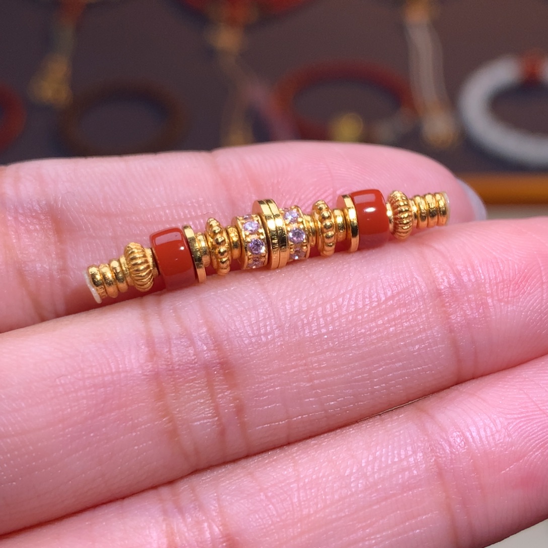 南红玛瑙未镶嵌颈饰