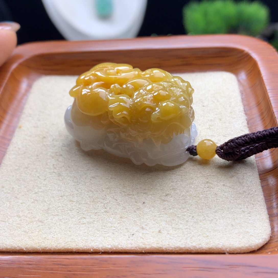 翡翠未镶嵌颈饰翡翠8