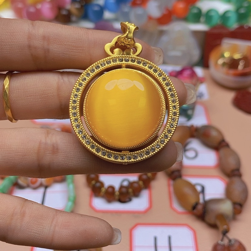 【闪购商品】玛瑙/玉髓颈饰未镶嵌人****光