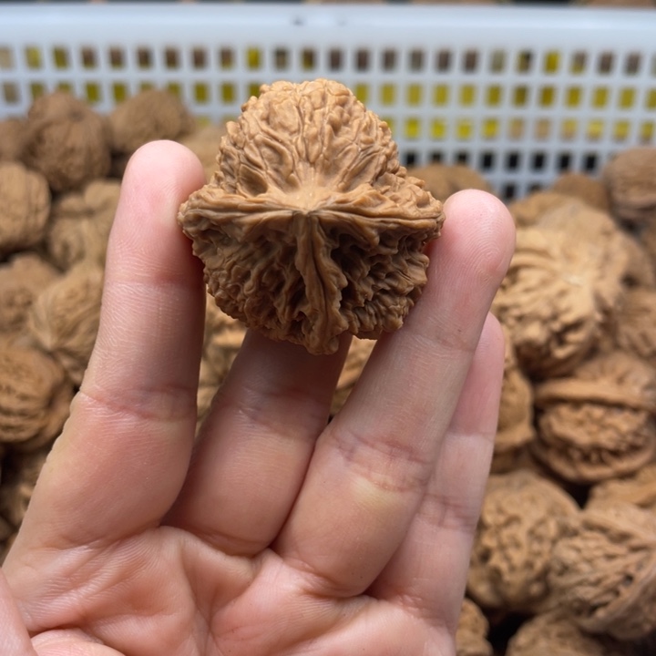 文玩核桃吊坠南疆全品