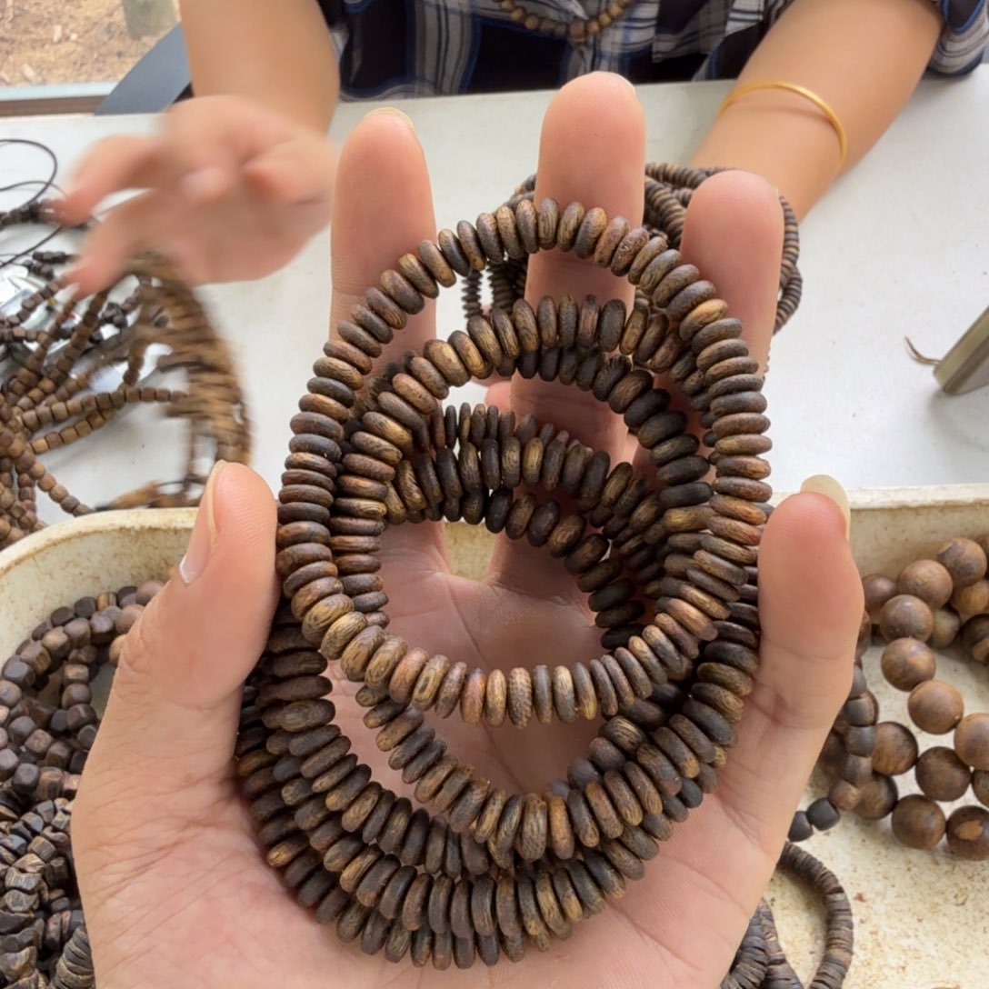 沉香碎屑沉香单圈白棋算盘珠4克多样性发一