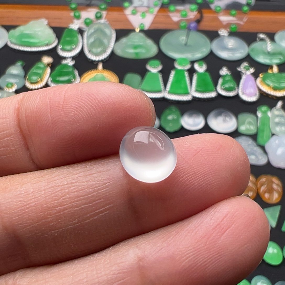 翡翠颈饰未镶嵌蛋9.2