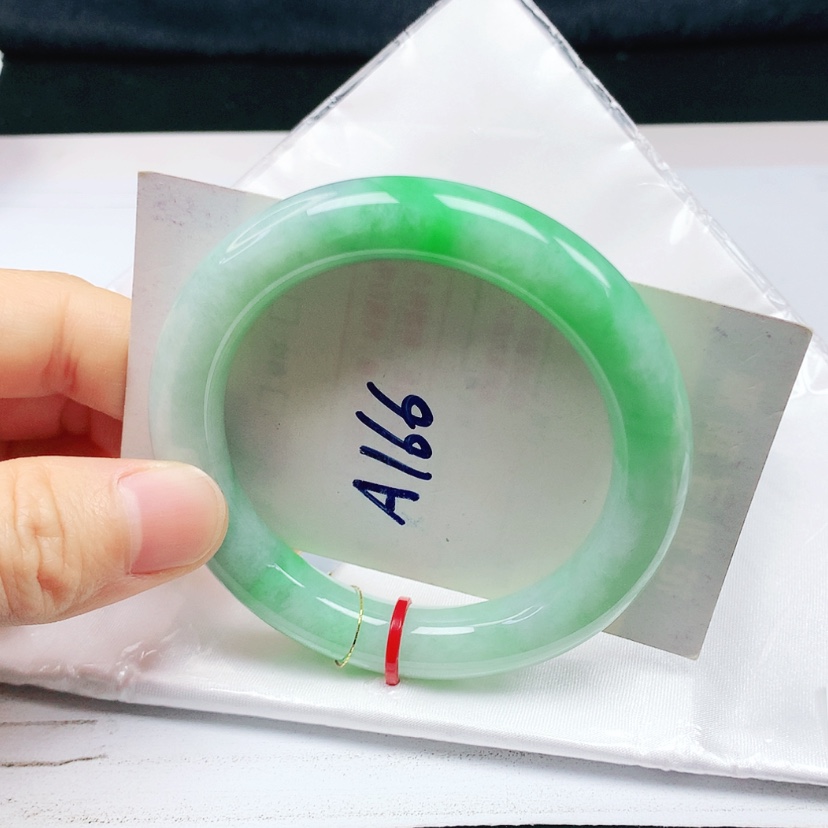 【闪购商品】翡翠手镯未镶嵌54➕圈口