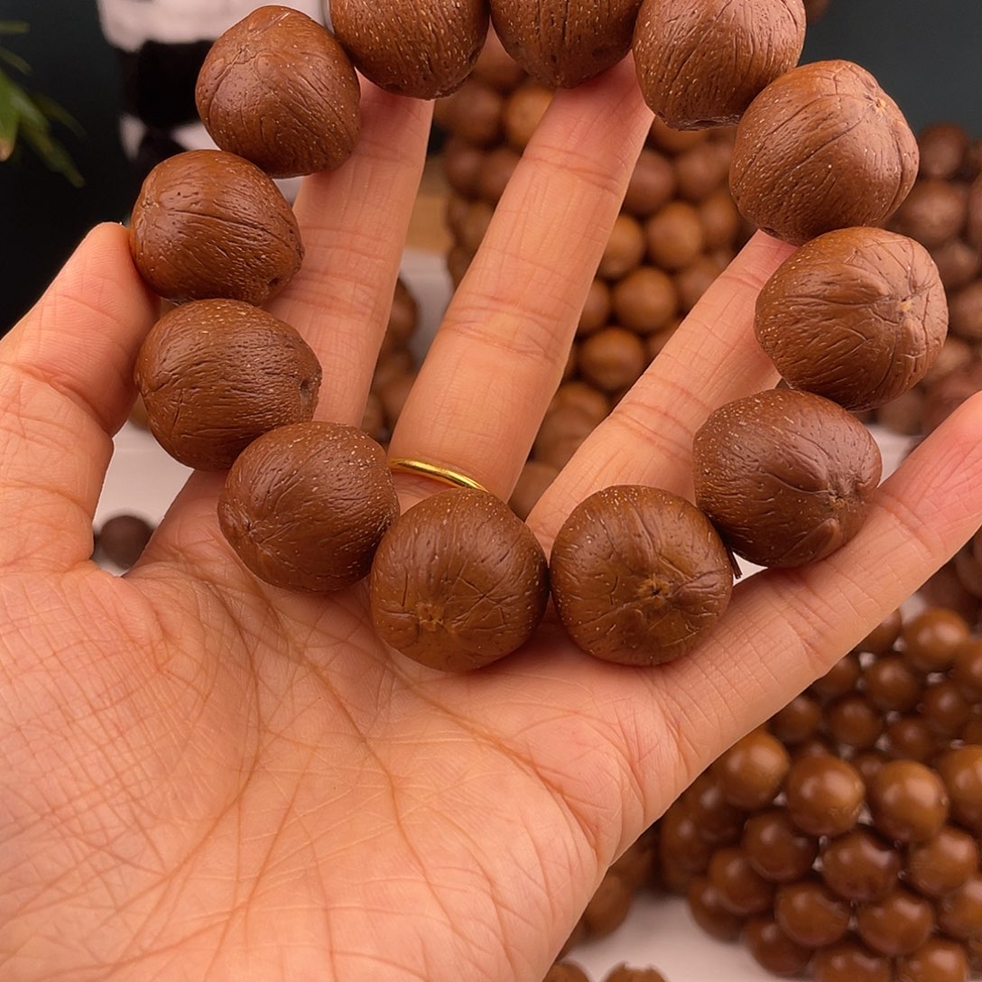 紫金鼠手串菩*树原皮紫金鼠
