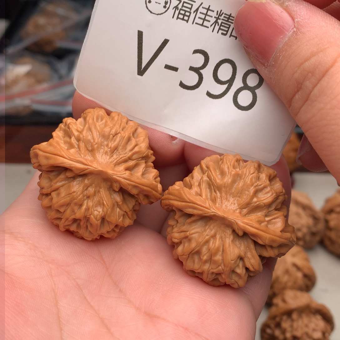 文玩核桃把件38秦闷……….