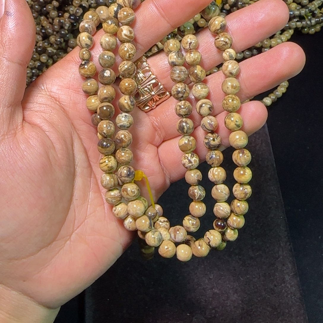 琥珀未镶嵌裸石琥珀