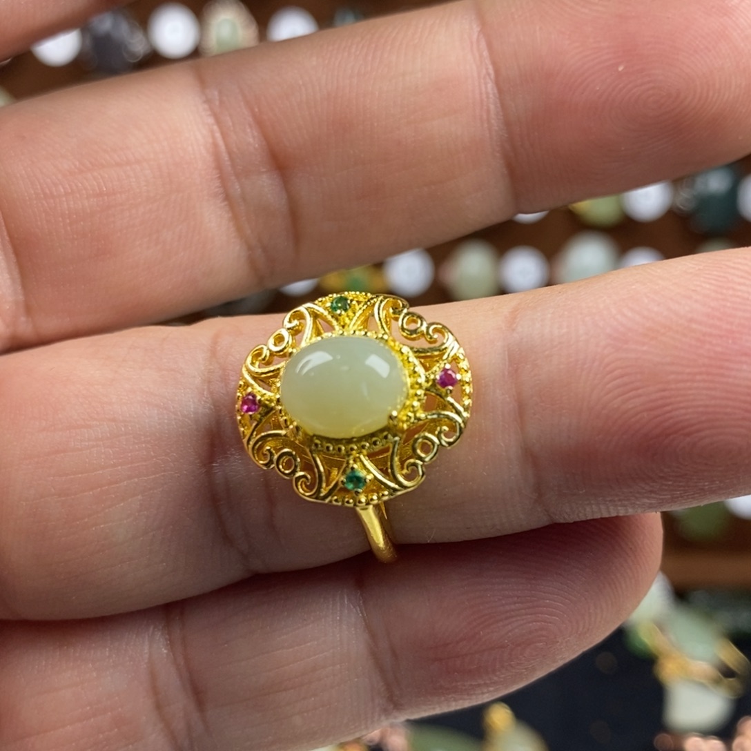 和田玉（青白玉）戒指合金