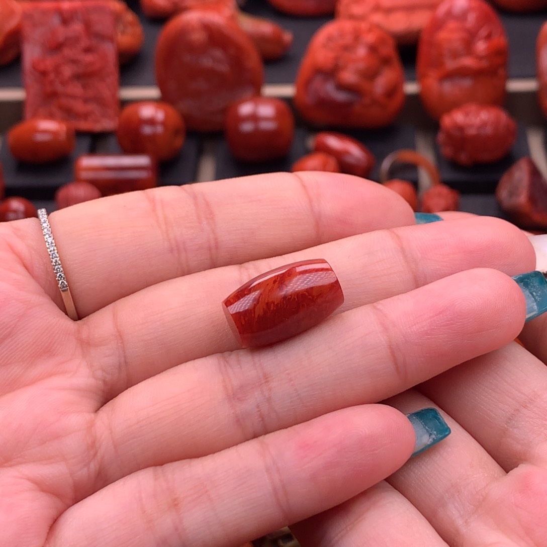 南红玛瑙南红川料高品原矿筒珠10.7mm未镶嵌