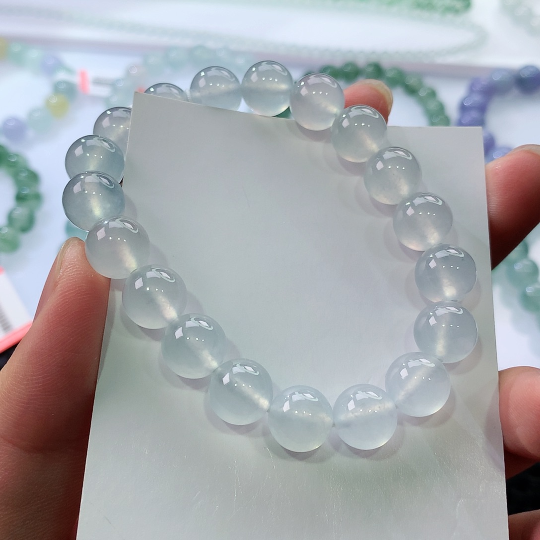 翡翠手链未镶嵌?*翡翠