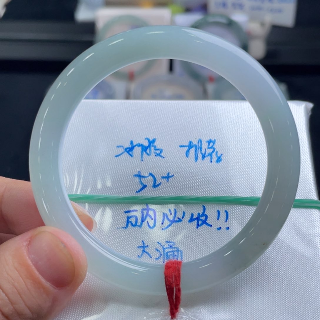 翡翠未镶嵌手镯翡翠手镯