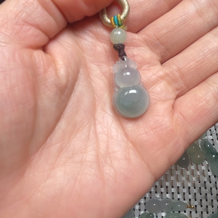 翡翠足金镶嵌颈饰翡翠