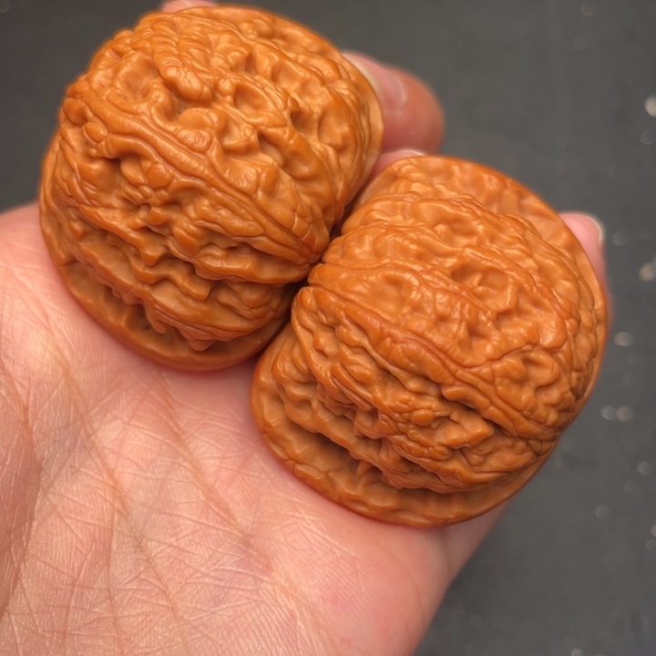 秦岭野生核桃文玩