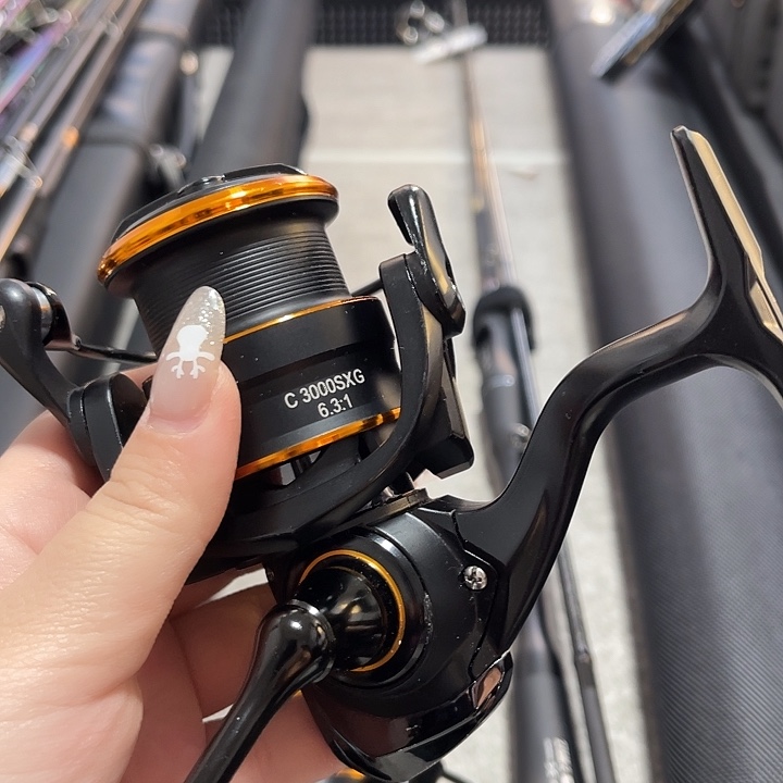 杨***富蝴蝶3000纺车轮路亚