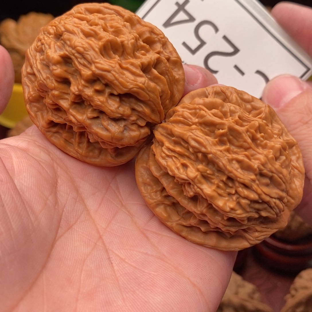 文玩核桃把件虎头43