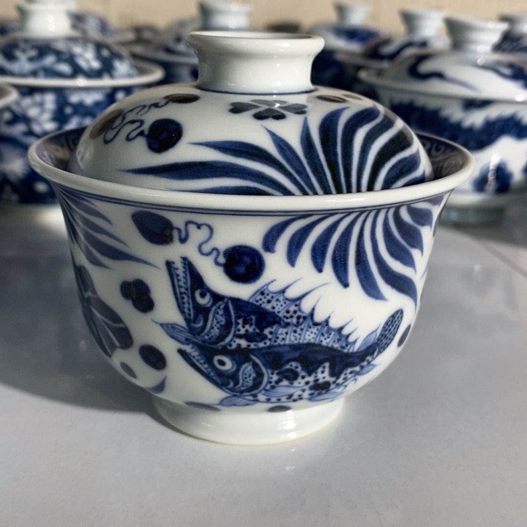 景德镇新年福利陶瓷鱼藻