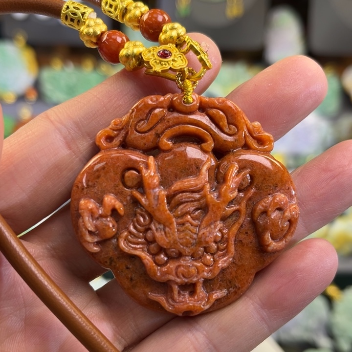 翡翠吊坠(赠链)未镶嵌代编织