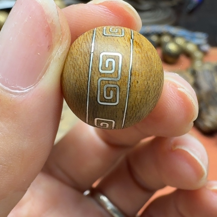 大叶紫檀（黑酸枝木类）