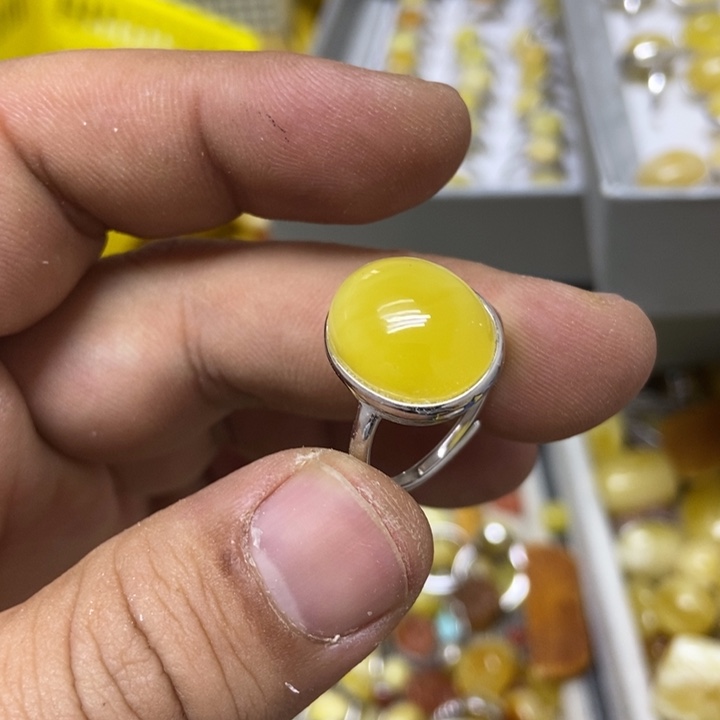 蜜蜡银S925镶嵌裸石戒指