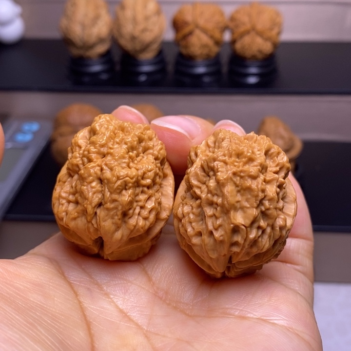 文玩核桃把件金麒麟55