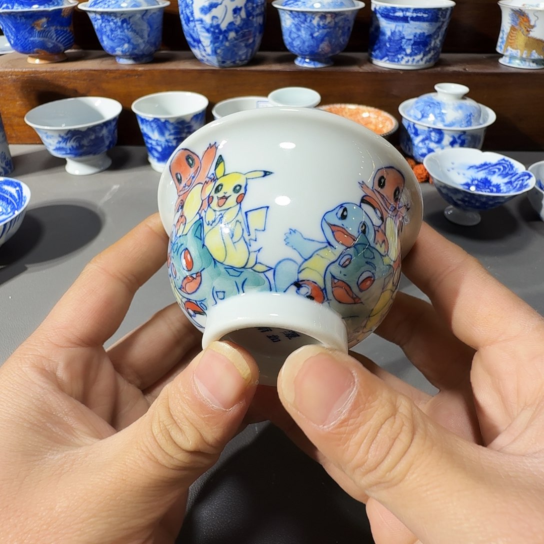 鲸***.泥塑主人杯手工手绘两个一个微微瑕