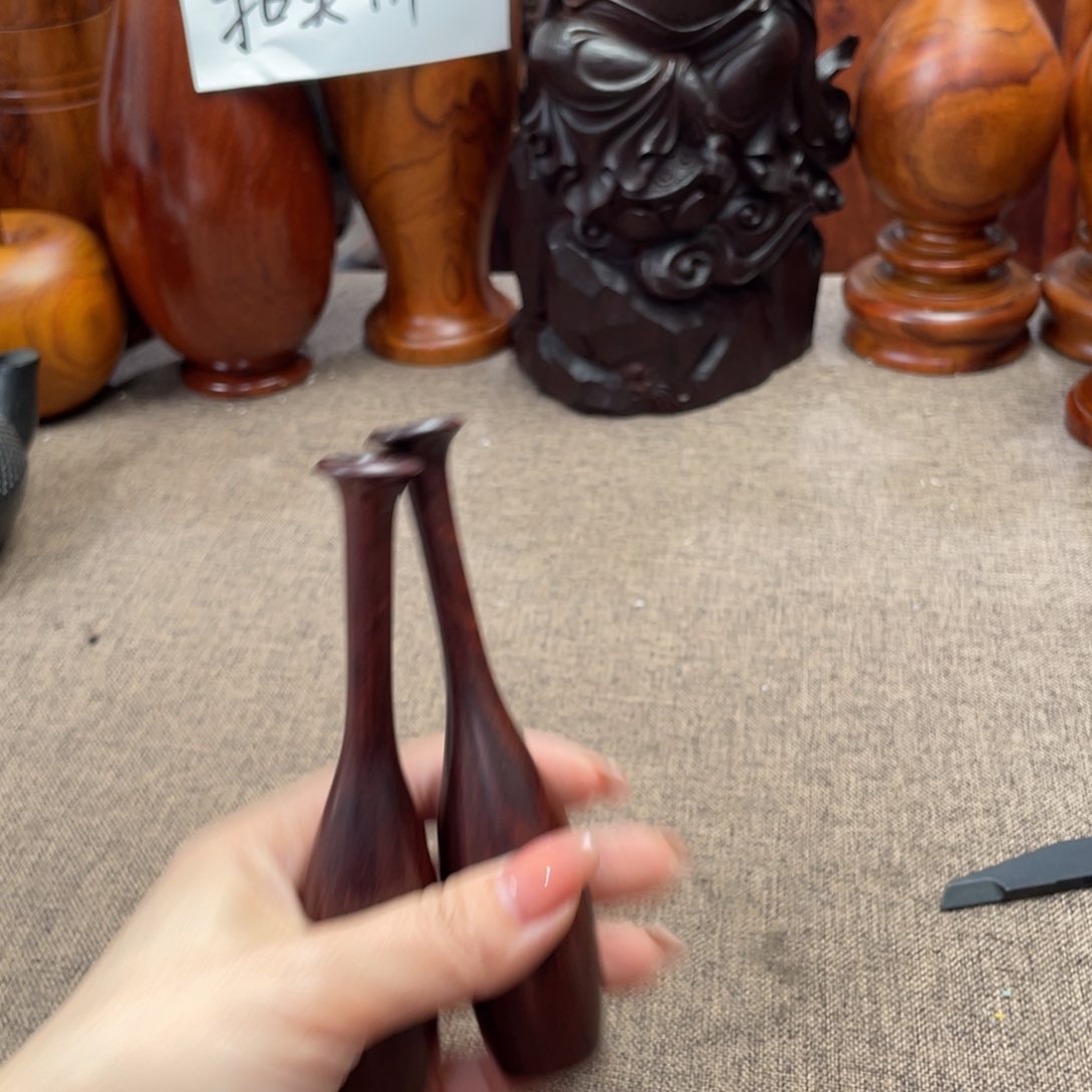 檀香紫檀（小叶紫檀）净瓶