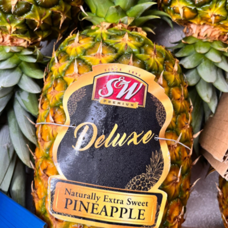 【小时达】大品牌SW蜂蜜凤梨1个（大果2.5-3斤左右）默认切块，不切请备注