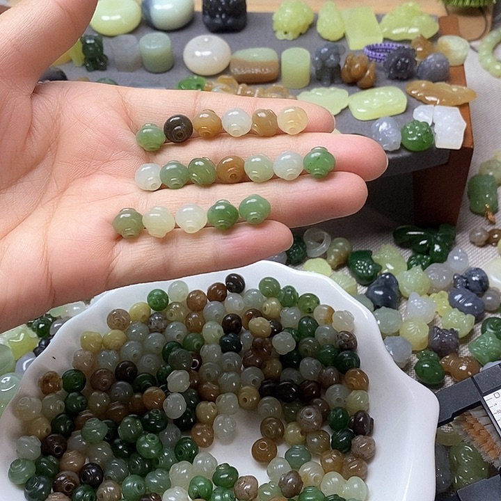 未镶嵌和田玉挂件灯笼珠19.9一个多样性发其一