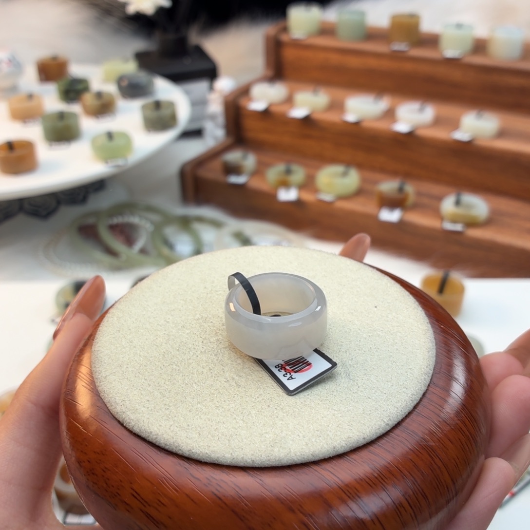 和田玉未镶嵌戒指冰紫圆切16.68mmj118