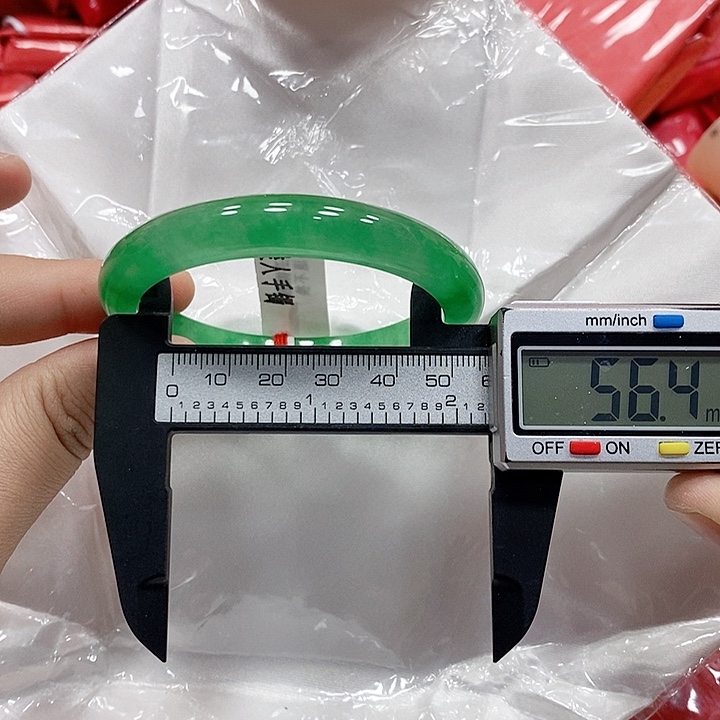 翡翠手镯未镶嵌201 庫存×2去拍=128元