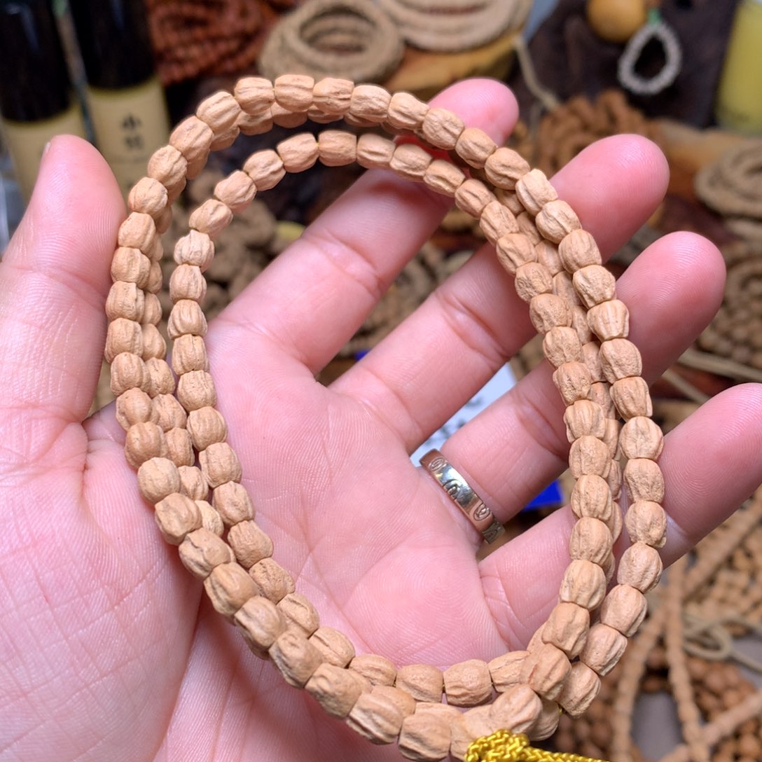 山***哥吊坠柏香籽/百香籽