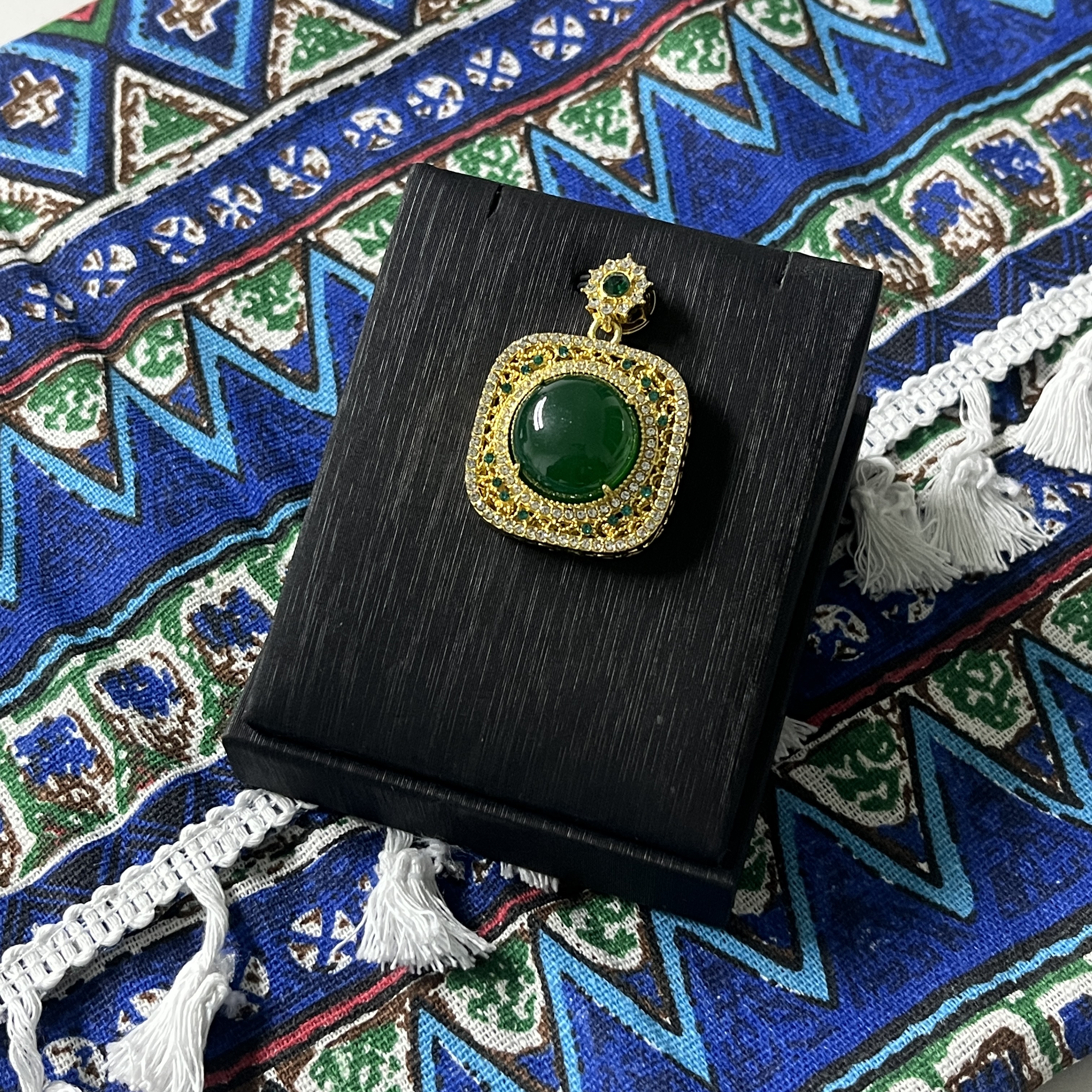 SPKH009000时尚风格饰品送精美礼盒带链子