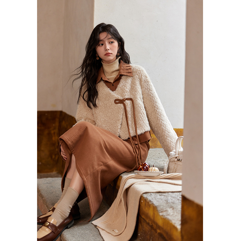 【年末大促】谜秀【外套】复古新中式盘扣拼接仿羊羔毛皮草冬毛绒外套