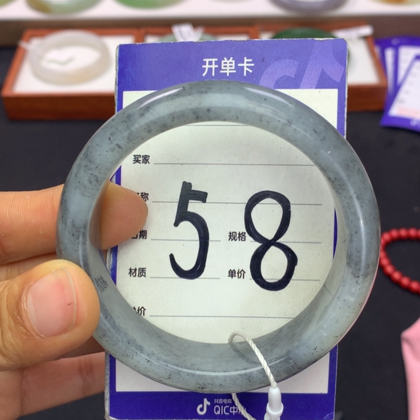 【闪购商品】和田玉手镯未镶嵌