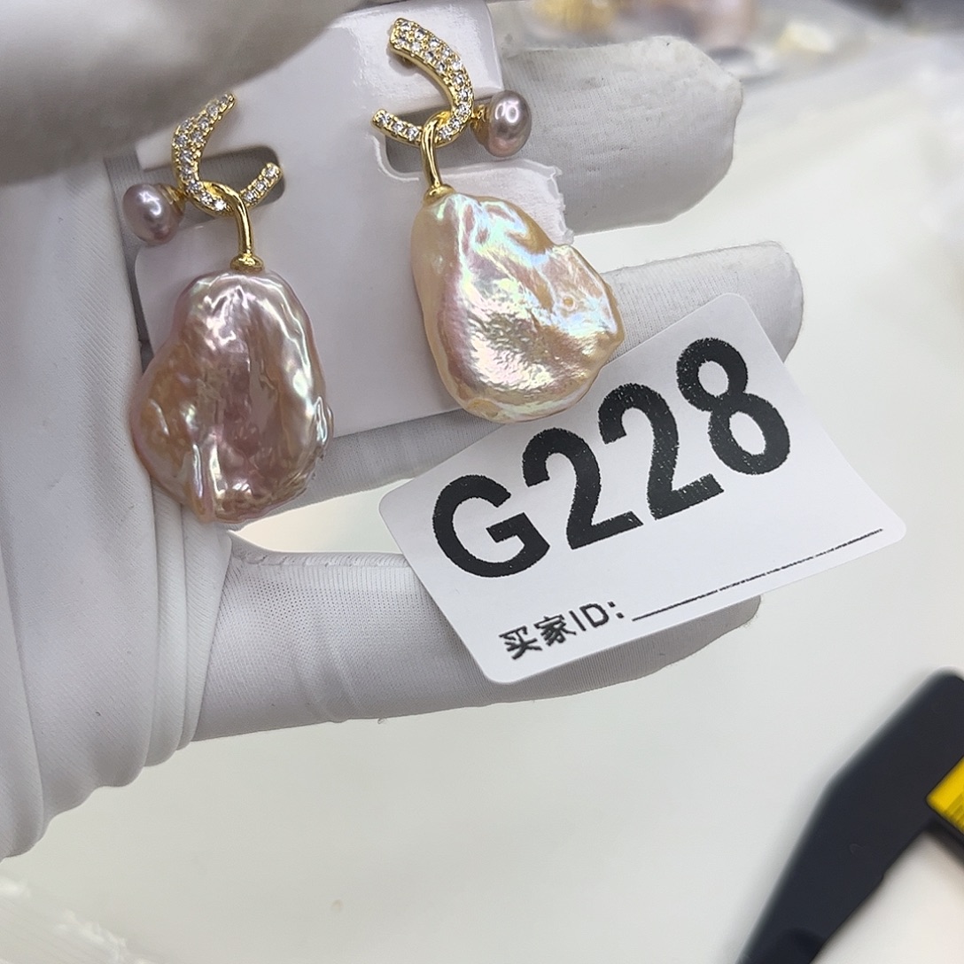 合金耳饰淡水珍珠